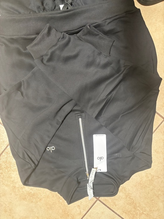 ALO Yoga Other - alo Black Zip up with sweats